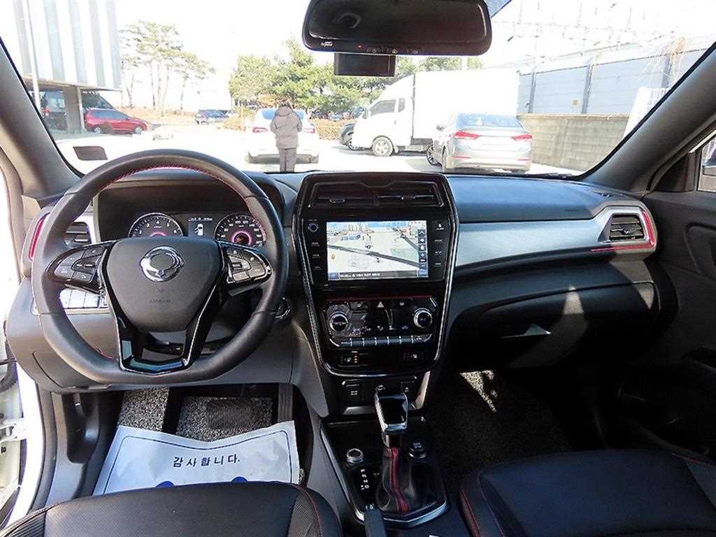 Ssangyong Tivoli - Vista 7