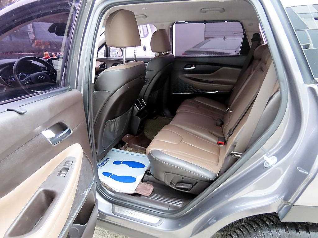 HYUNDAI Santa Fe - Vista 6