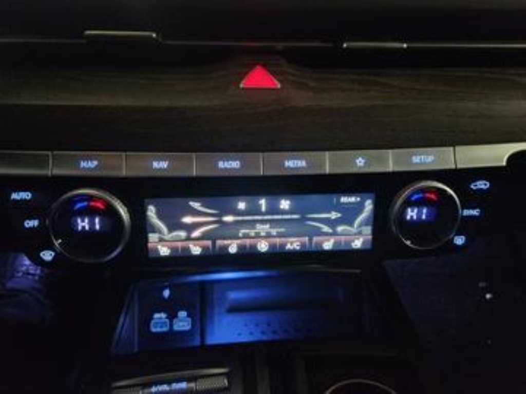 Genesis G80 - Vista 9