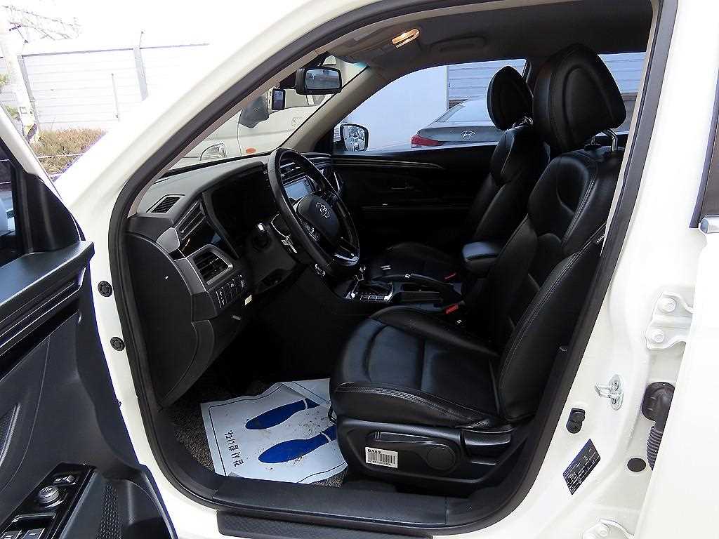 Ssangyong Korando - Vista 5