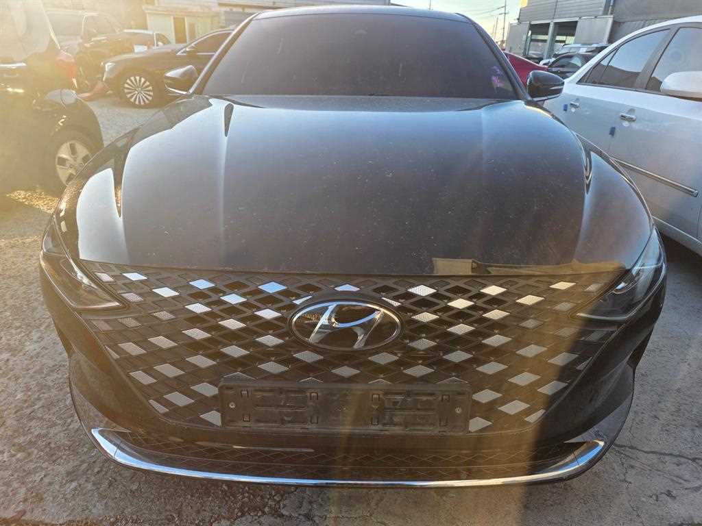 HYUNDAI Grandeur 2022 Negro - Importación desde Corea - HF Imports Iquique - Foto 1
