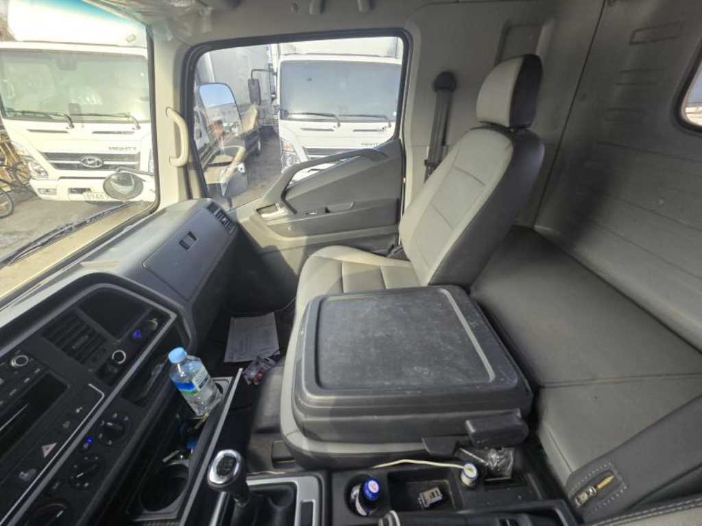 medium and large cargo Lekka - Vista 10