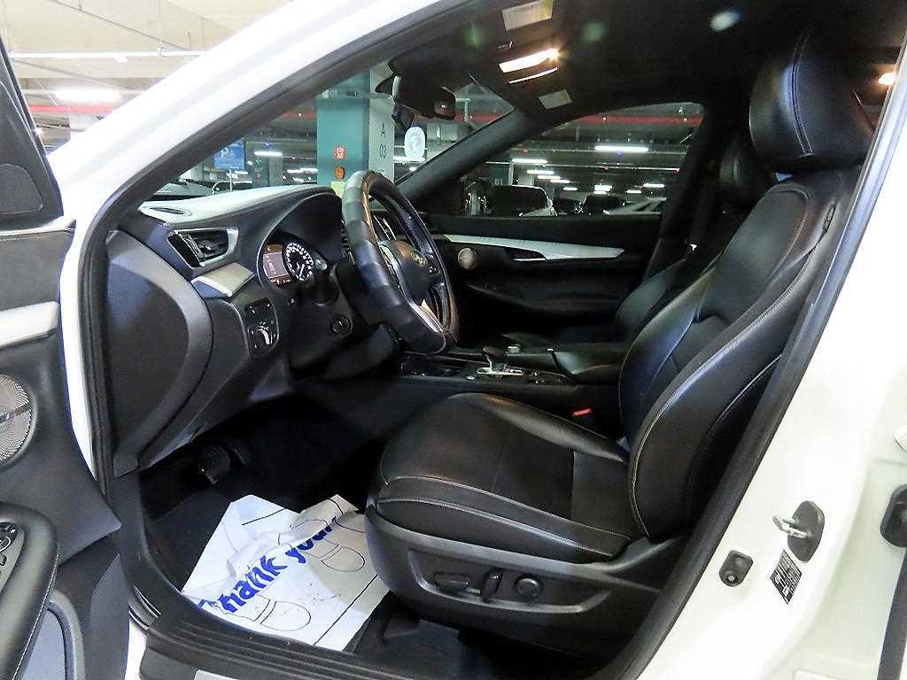 Infiniti QX - Vista 6