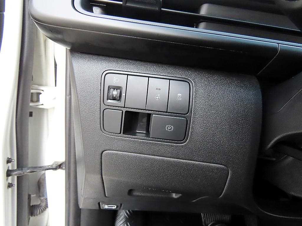 HYUNDAI Staria - Vista 12