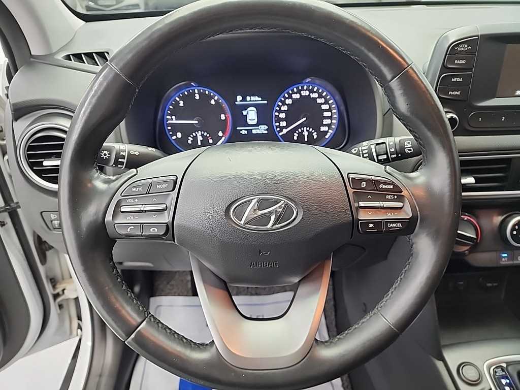 HYUNDAI Kona - Vista 9