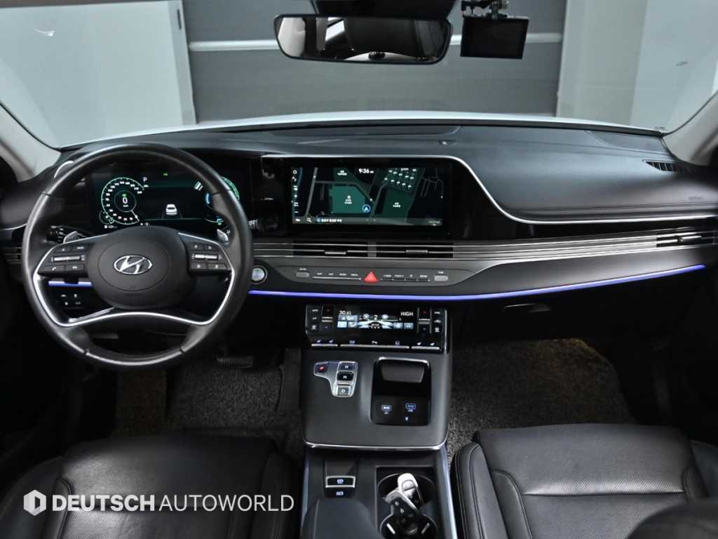 HYUNDAI Grandeur - Vista 10