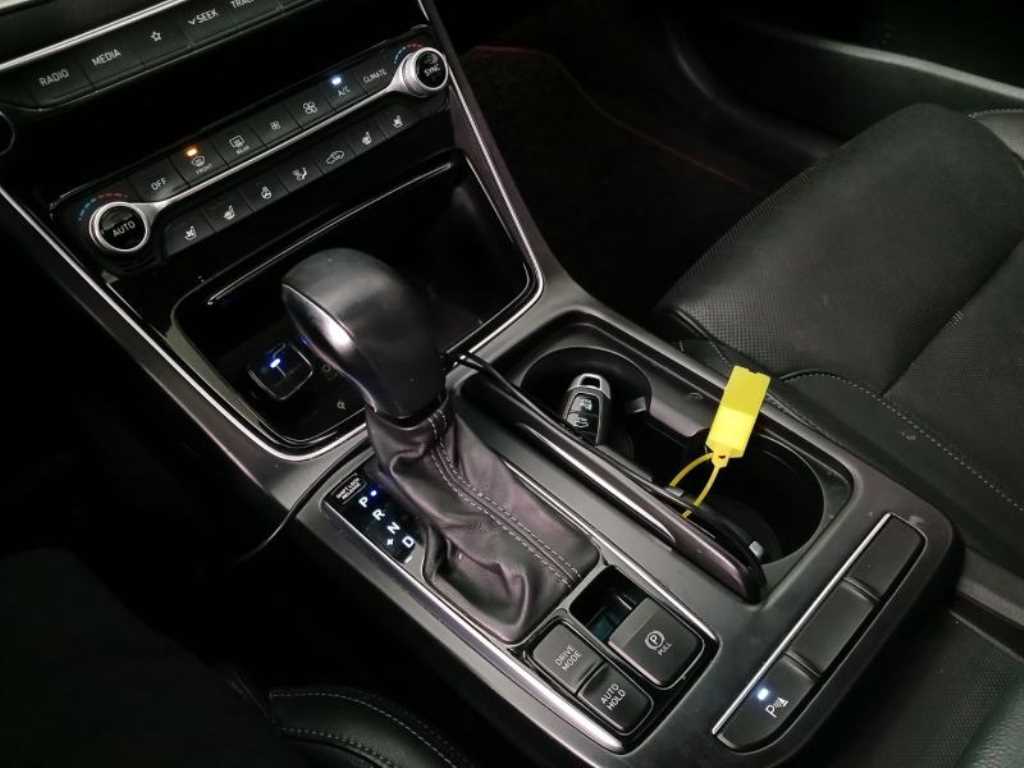 HYUNDAI Grandeur 2018 Blanco - Importación desde Corea - HF Imports Iquique - Foto 15