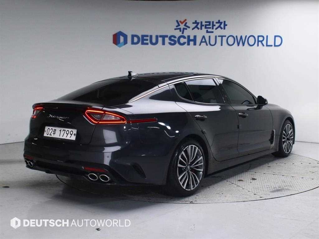 KIA Stinger - Vista 3