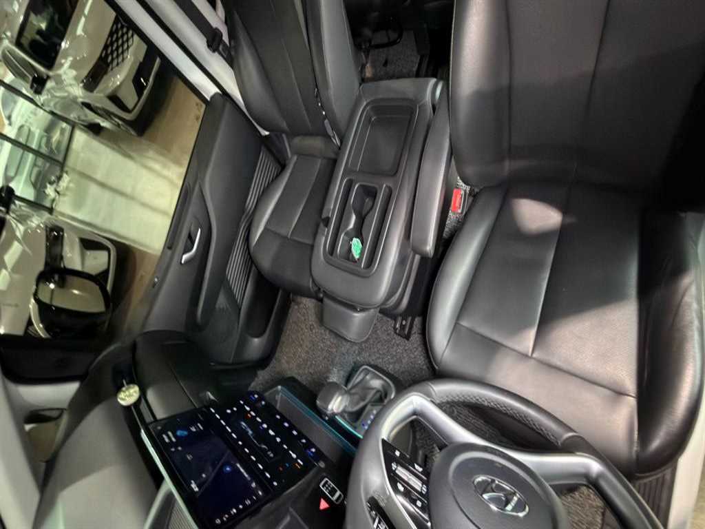 HYUNDAI Staria 2023 Blanco - Importación desde Corea - HF Imports Iquique - Foto 14