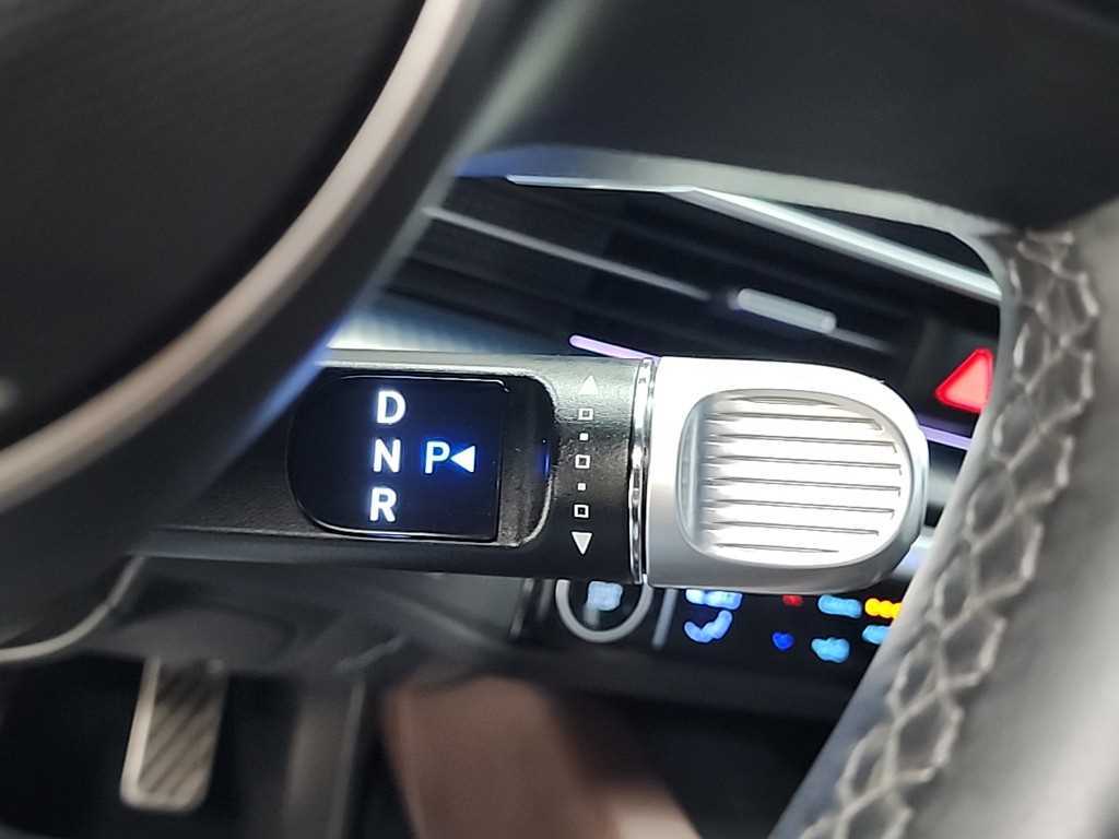 HYUNDAI Ioniq 6 - Vista 8