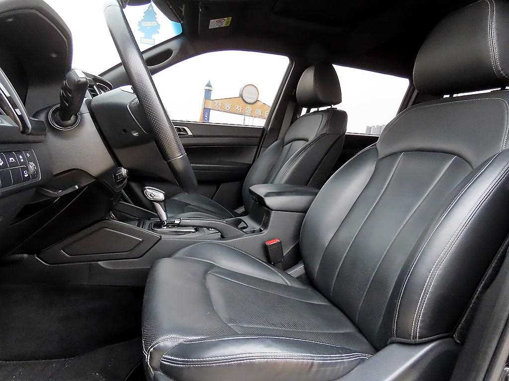 Ssangyong Rexton - Vista 6