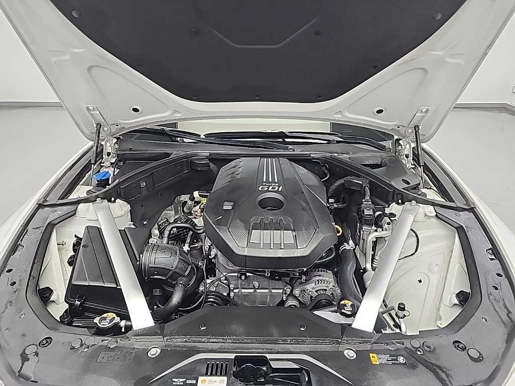 Genesis G70 - Vista 5