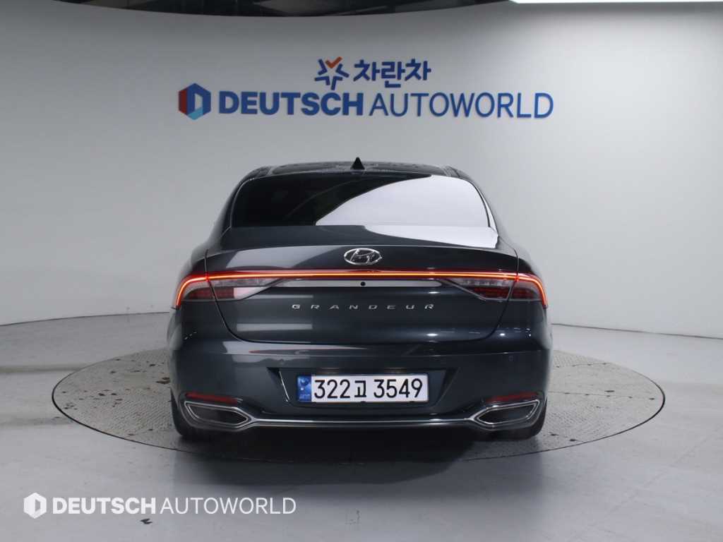 HYUNDAI Grandeur - Vista 4