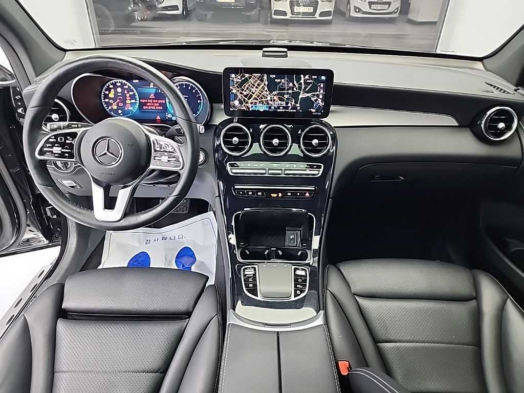 Mercedes Benz GLC Class - Vista 7