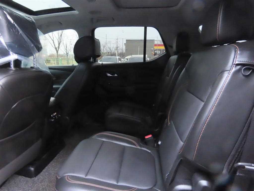 Chevrolet Travers - Vista 11