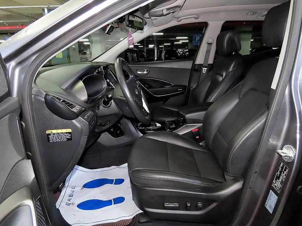 HYUNDAI Santa Fe - Vista 6