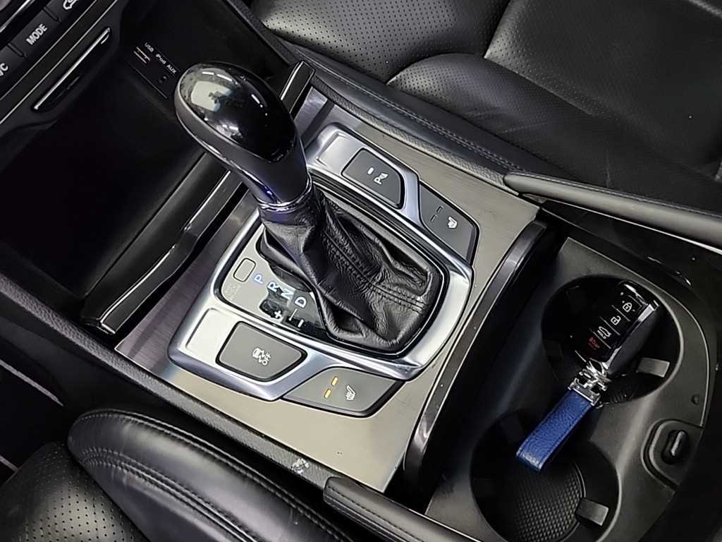 HYUNDAI Grandeur - Vista 8