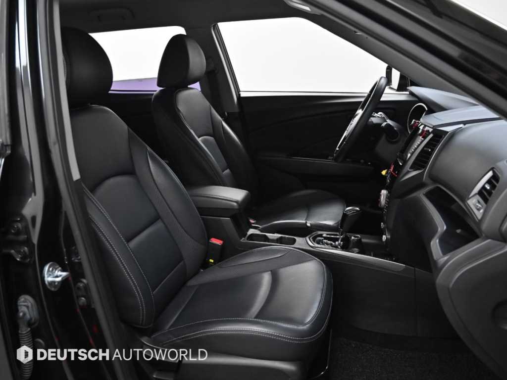 Ssangyong Tivoli - Vista 10