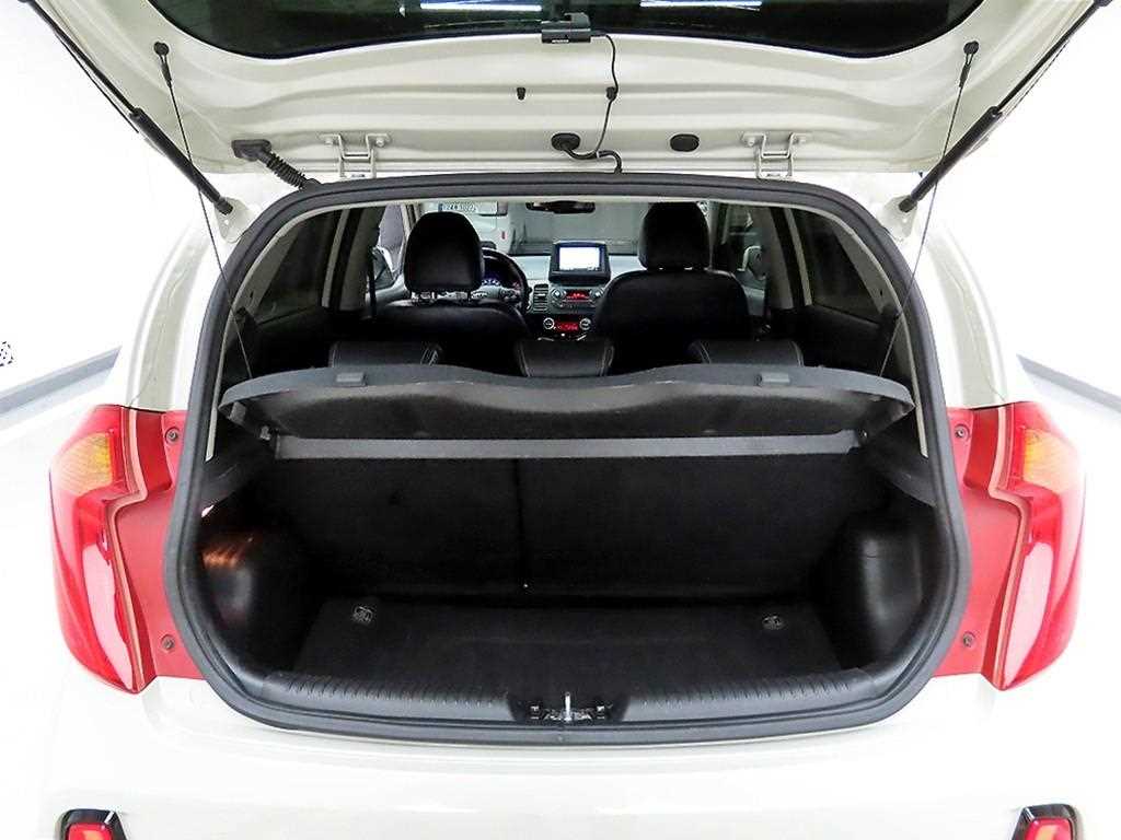 KIA Morning - Vista 5