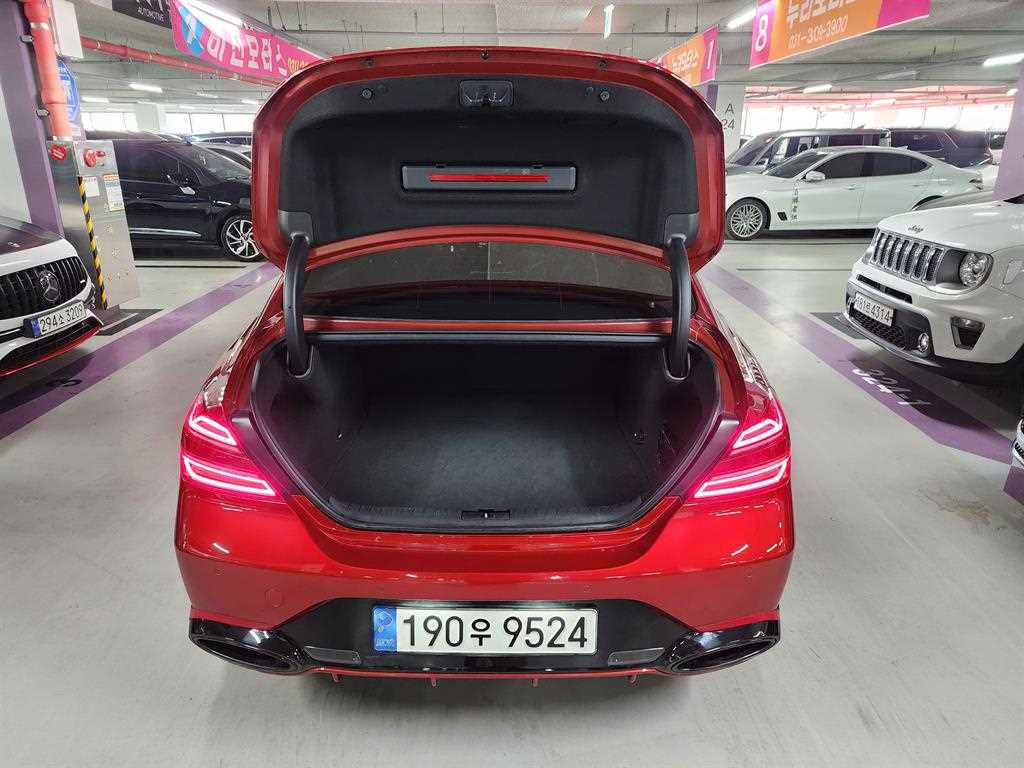 Genesis G70 - Vista 5