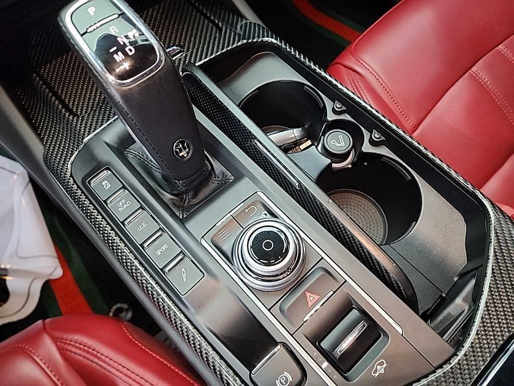 Maserati Levante - Vista 8