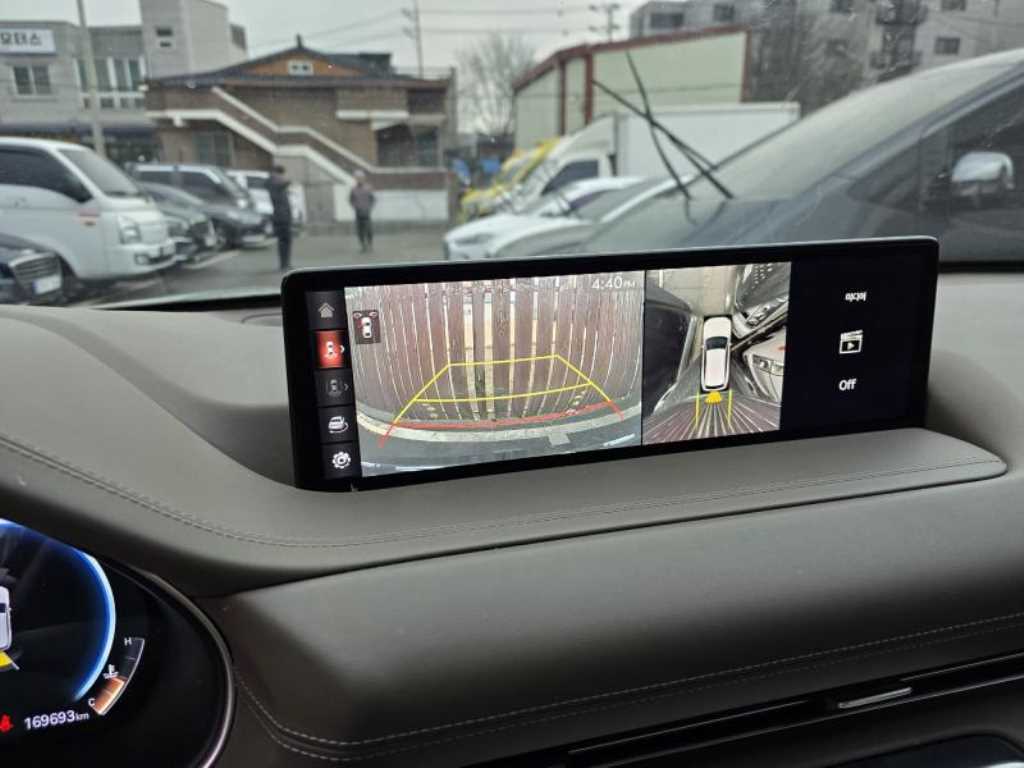 Genesis GV80 - Vista 8