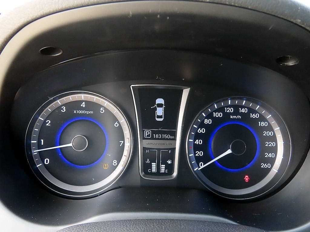 HYUNDAI Grandeur - Vista 8