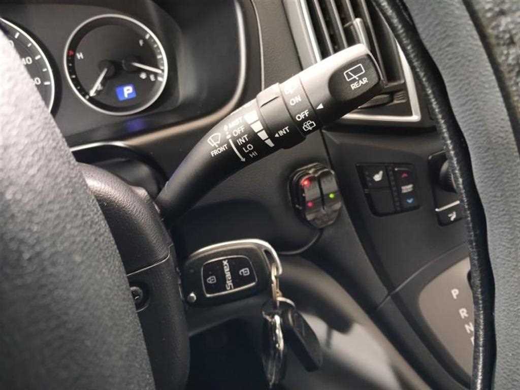 HYUNDAI Starex 2019 Amarillo - Importación desde Corea - HF Imports Iquique - Foto 17