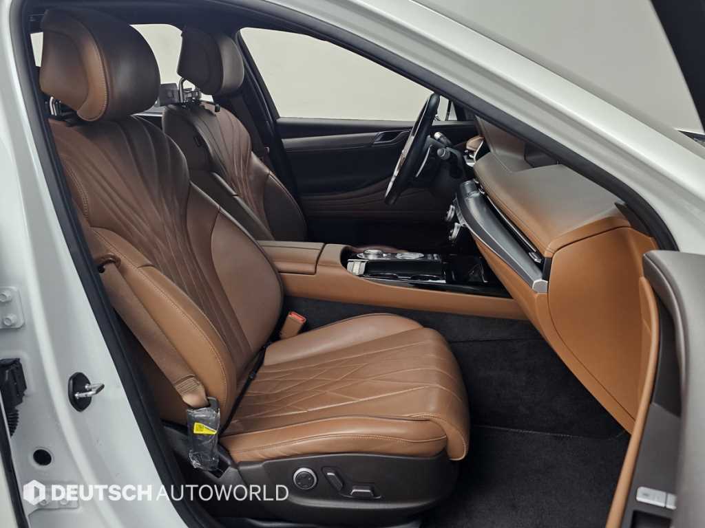 Genesis G80 - Vista 10