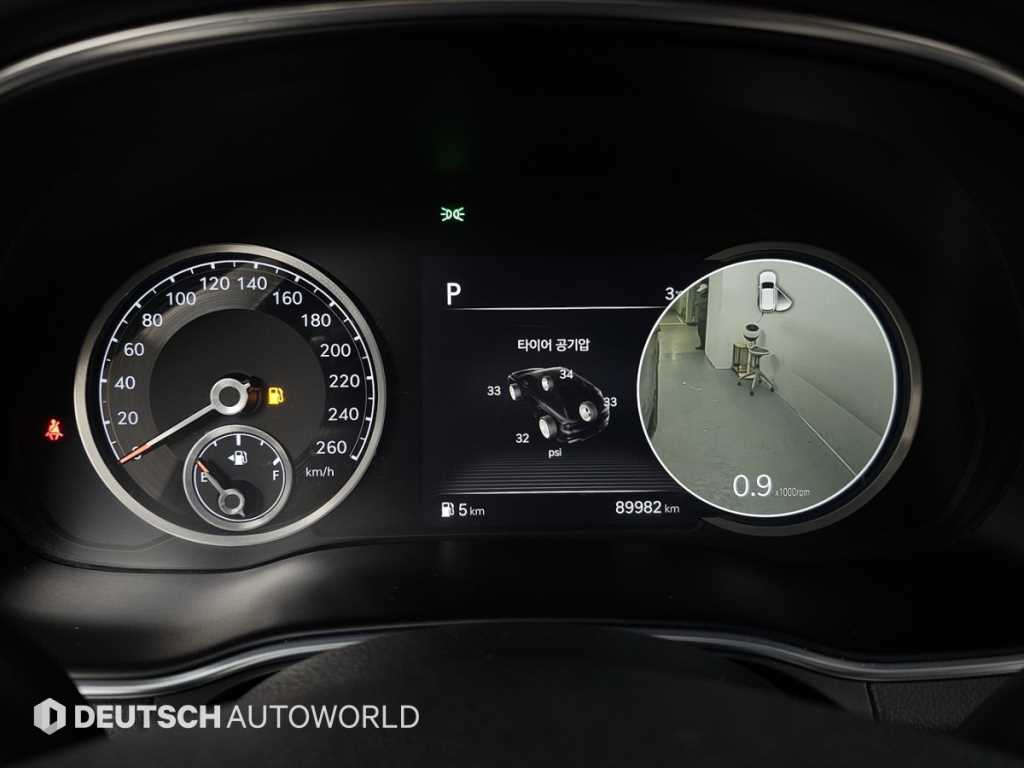 Genesis GV80 - Vista 8