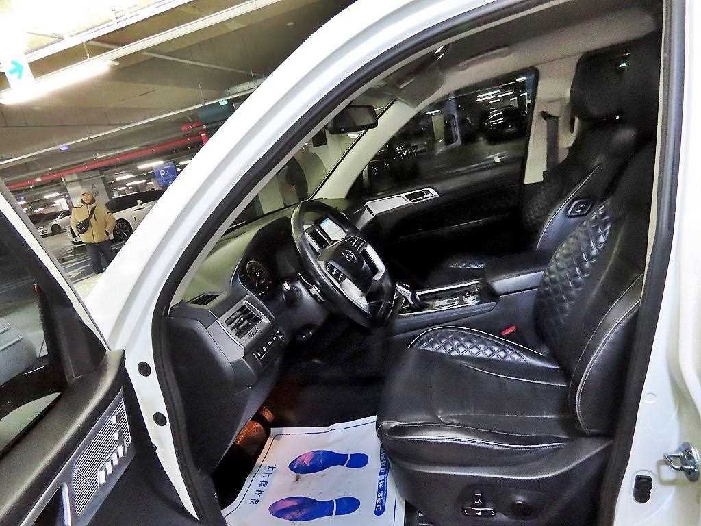 Ssangyong Rexton - Vista 6