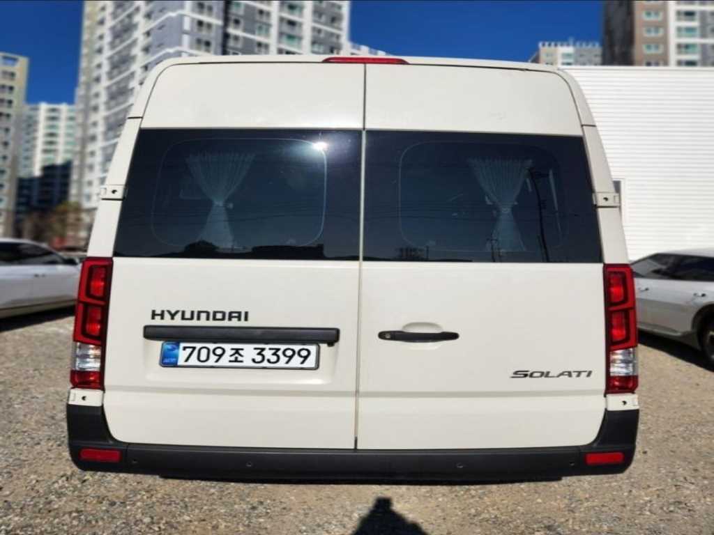 HYUNDAI Solati - Vista 4