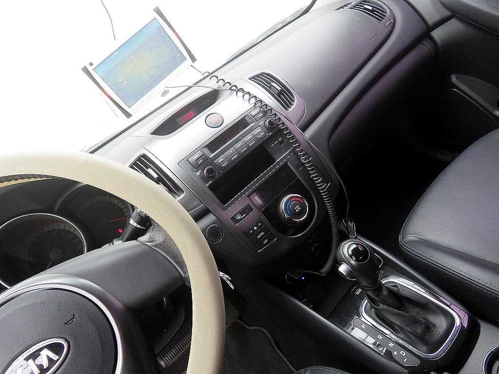 KIA Forte - Vista 11