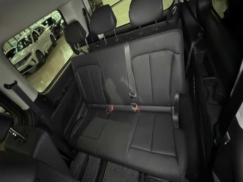 HYUNDAI Staria 2023 Blanco - Importación desde Corea - HF Imports Iquique - Foto 16