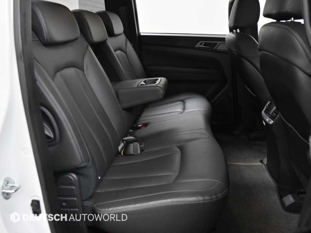 Ssangyong Rexton - Vista 12