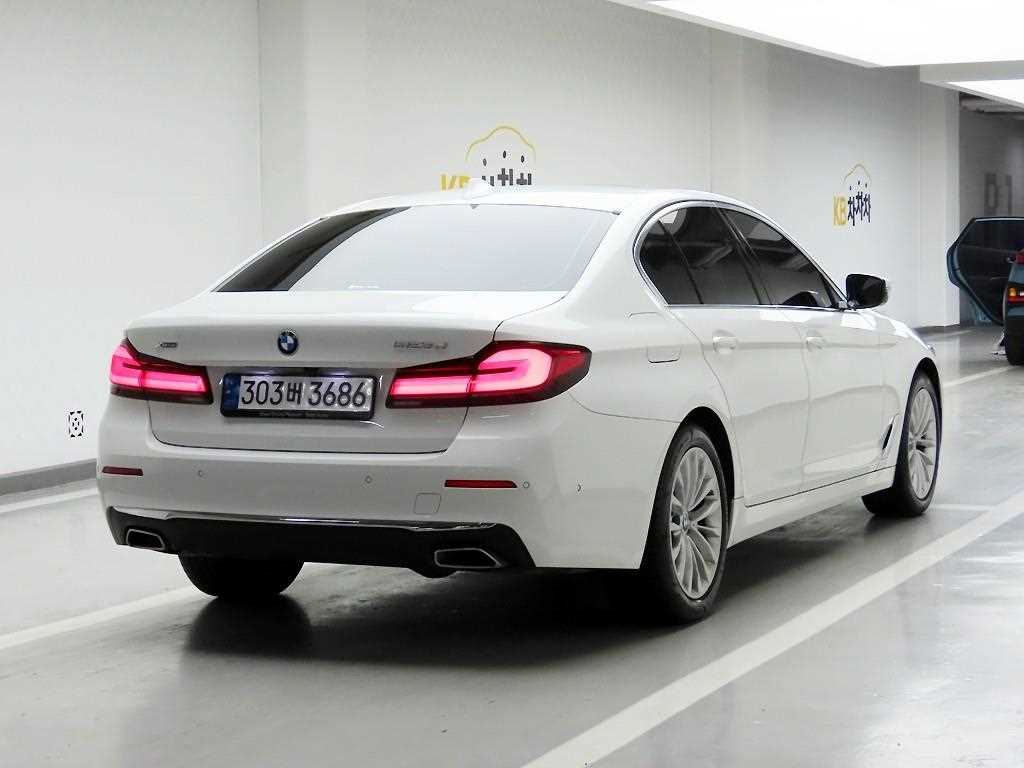 BMW 5 Series - Vista 4