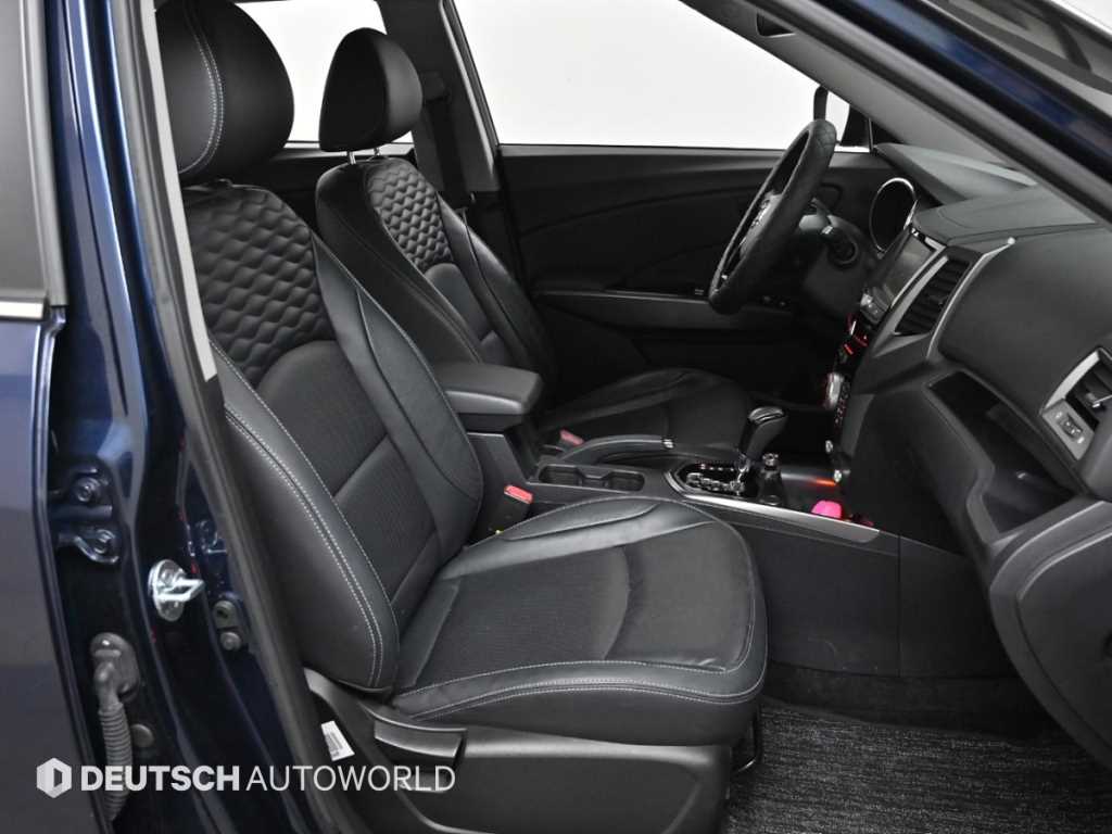 Ssangyong Tivoli - Vista 10