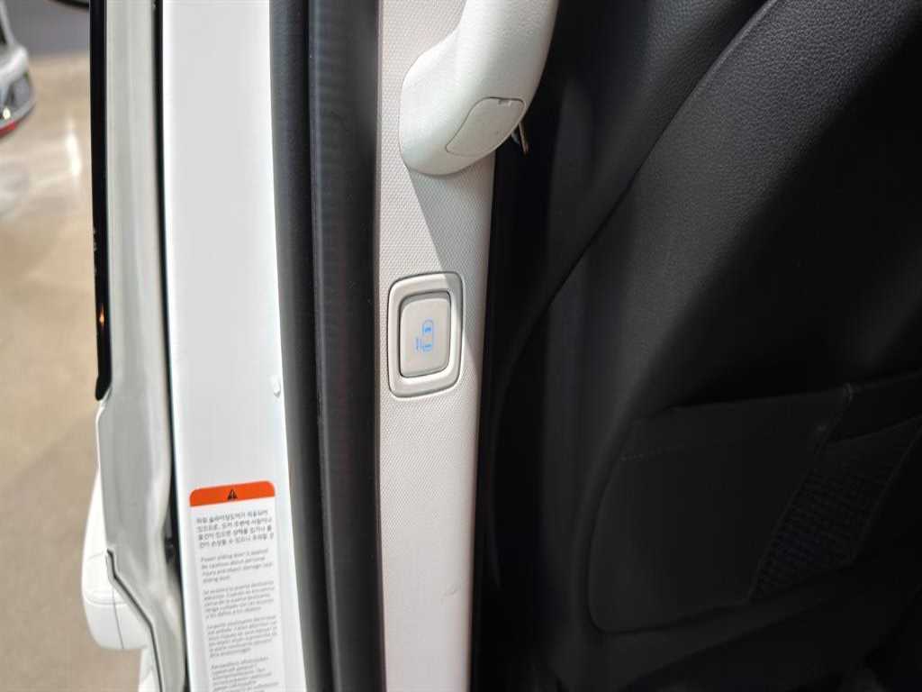 HYUNDAI Staria 2023 Blanco - Importación desde Corea - HF Imports Iquique - Foto 17