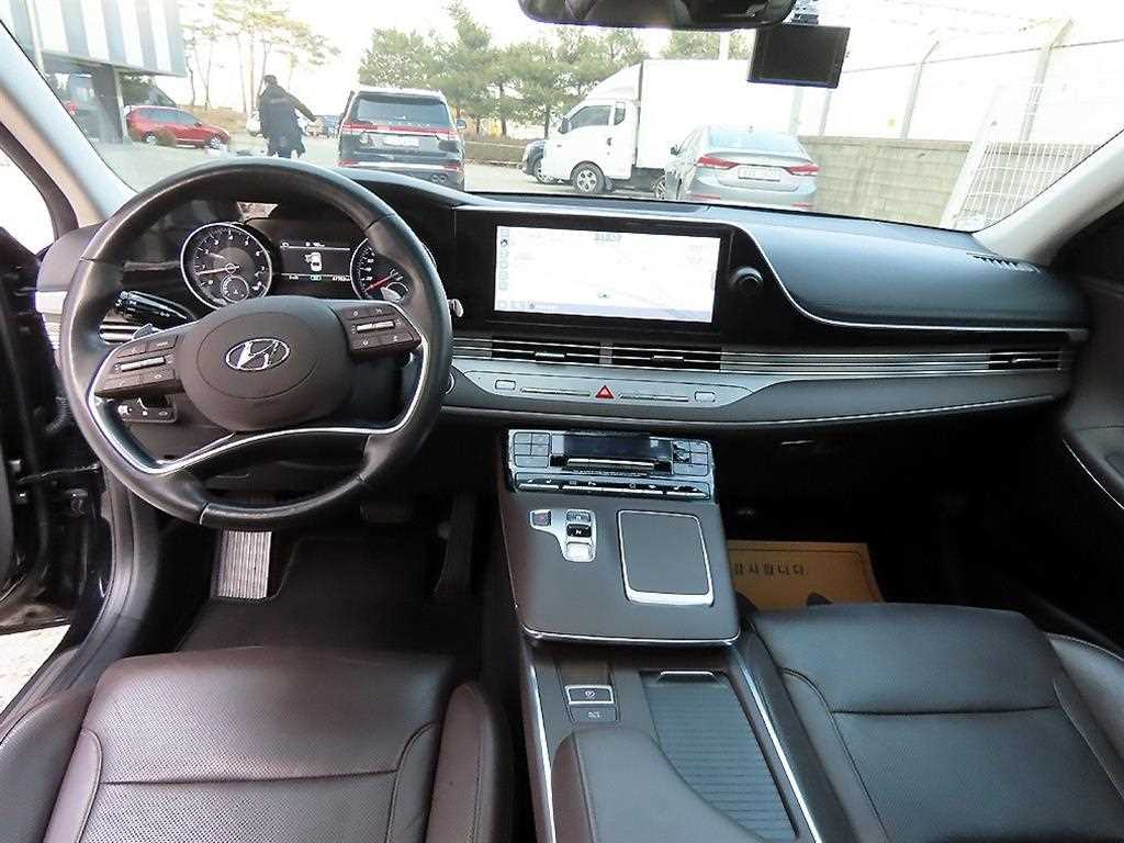 HYUNDAI Grandeur - Vista 7