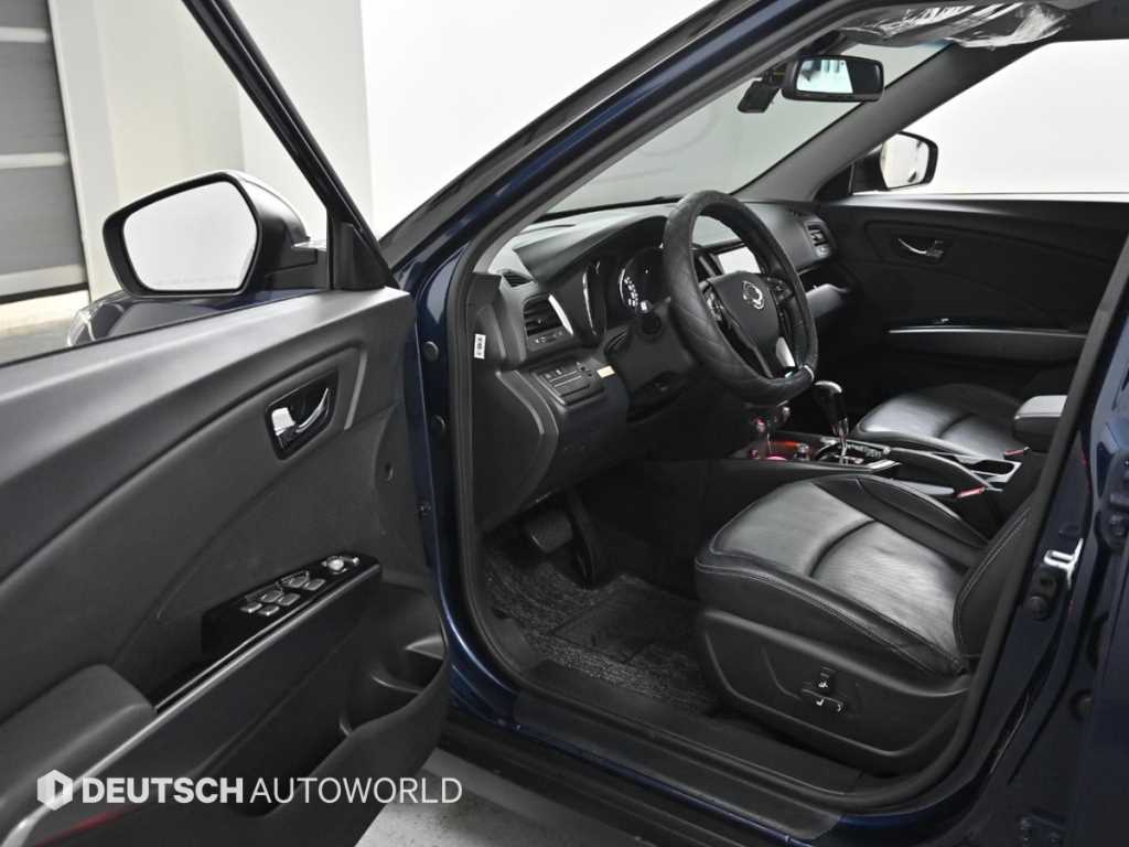 Ssangyong Tivoli - Vista 11