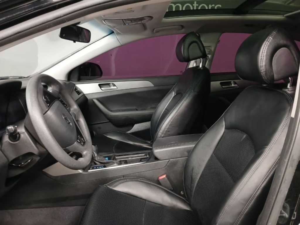 HYUNDAI Sonata - Vista 7