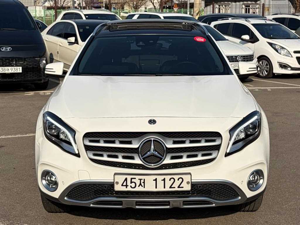 Mercedes Benz GLA Class 2019 Blanco - Importación desde Corea - HF Imports Iquique - Foto 1