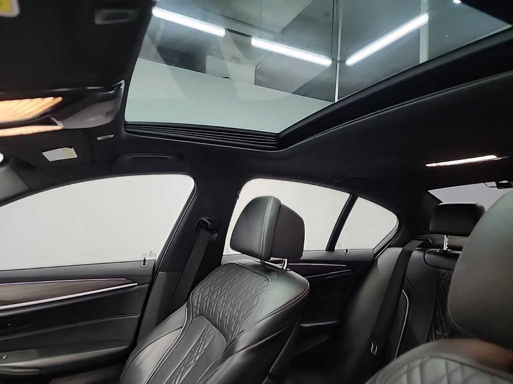 BMW 5 Series 2017 Negro - Importación desde Corea - HF Imports Iquique - Foto 14