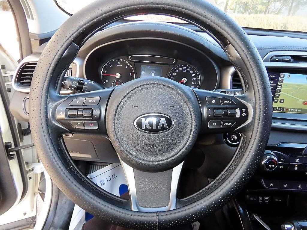 KIA Sorento - Vista 8