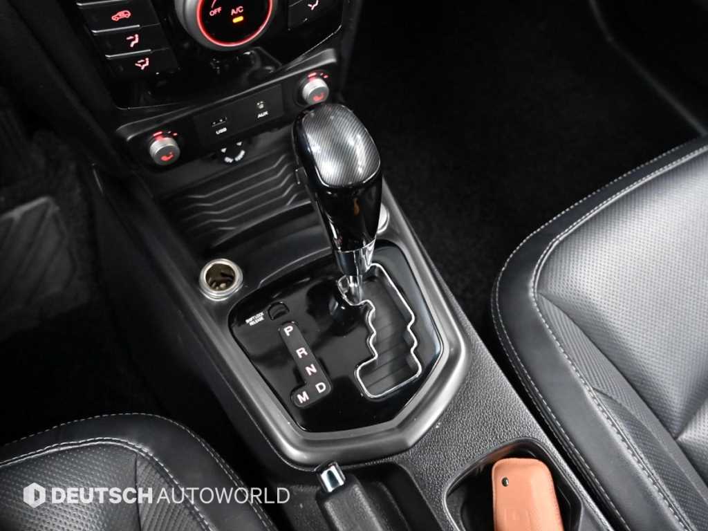 Ssangyong Tivoli - Vista 9