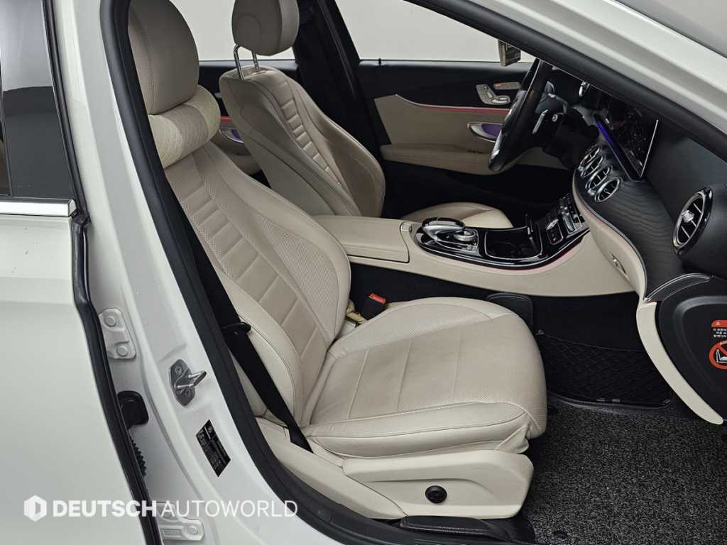 Mercedes Benz E class - Vista 10