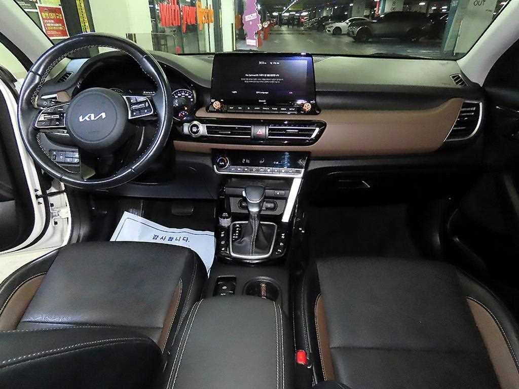 KIA Seltos - Vista 10