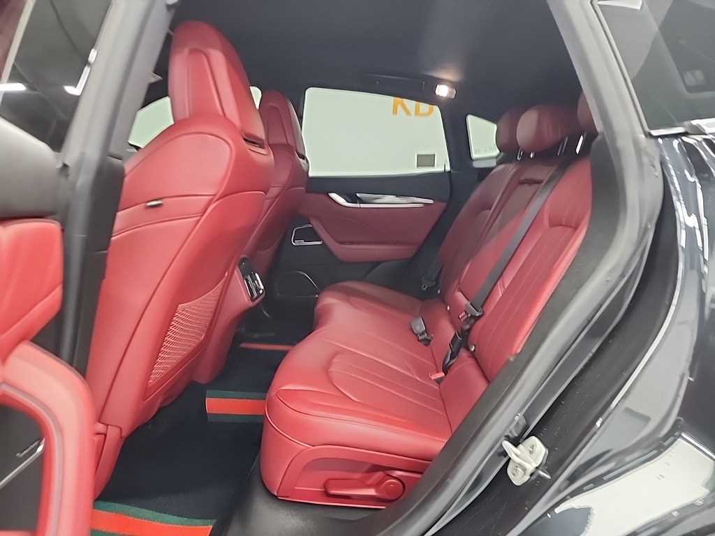 Maserati Levante - Vista 12