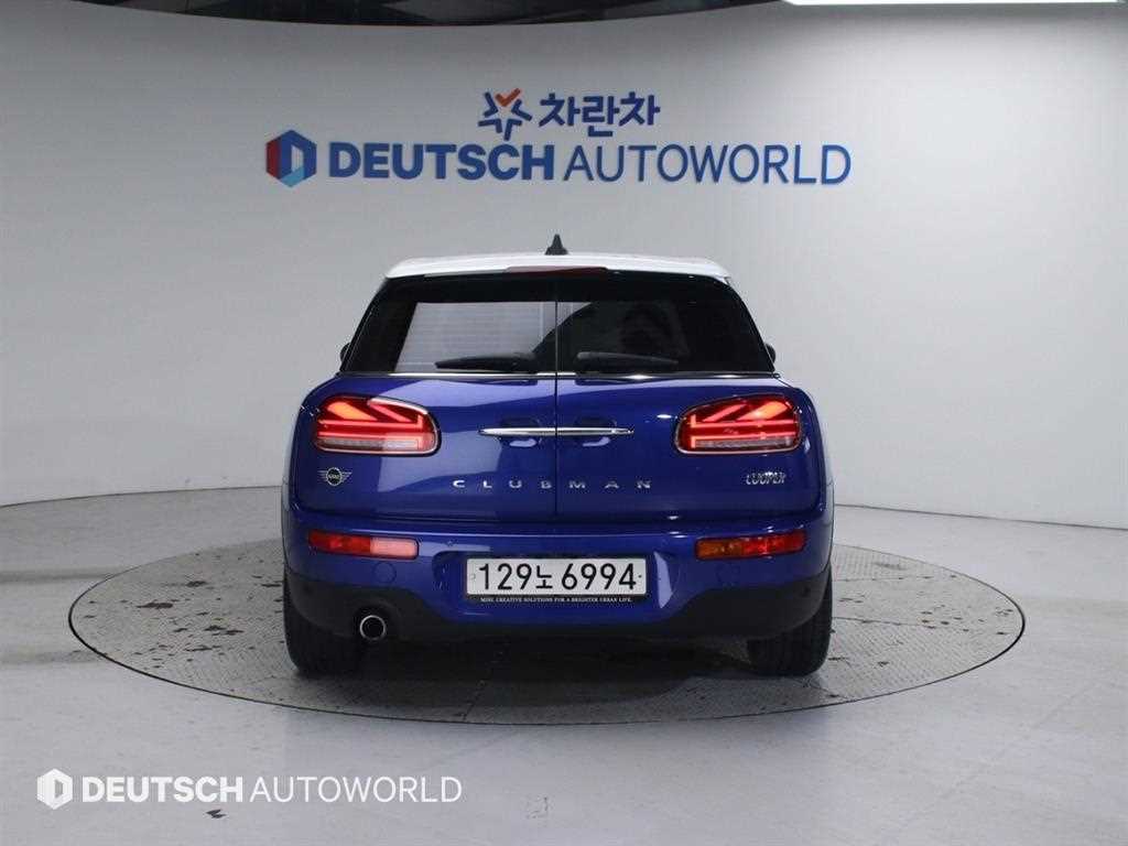 Mini Clubman - Vista 4