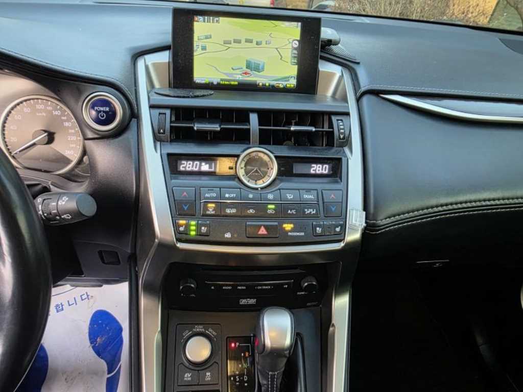 Lexus NX 2017 Blanco - Importación desde Corea - HF Imports Iquique - Foto 13